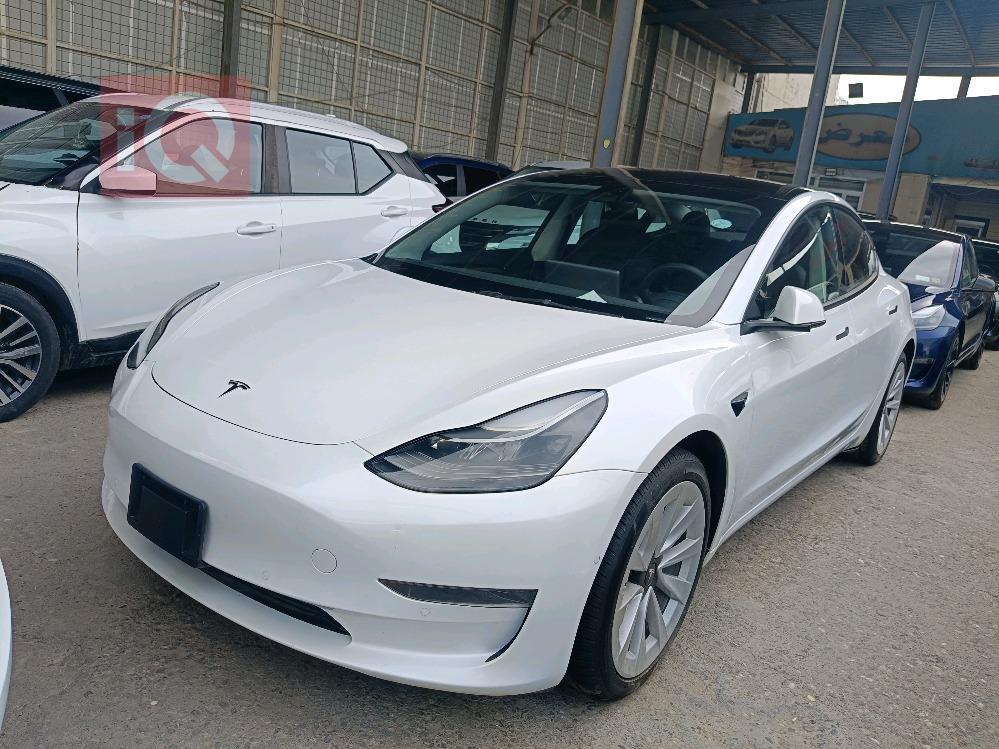 تسلا موديل 3